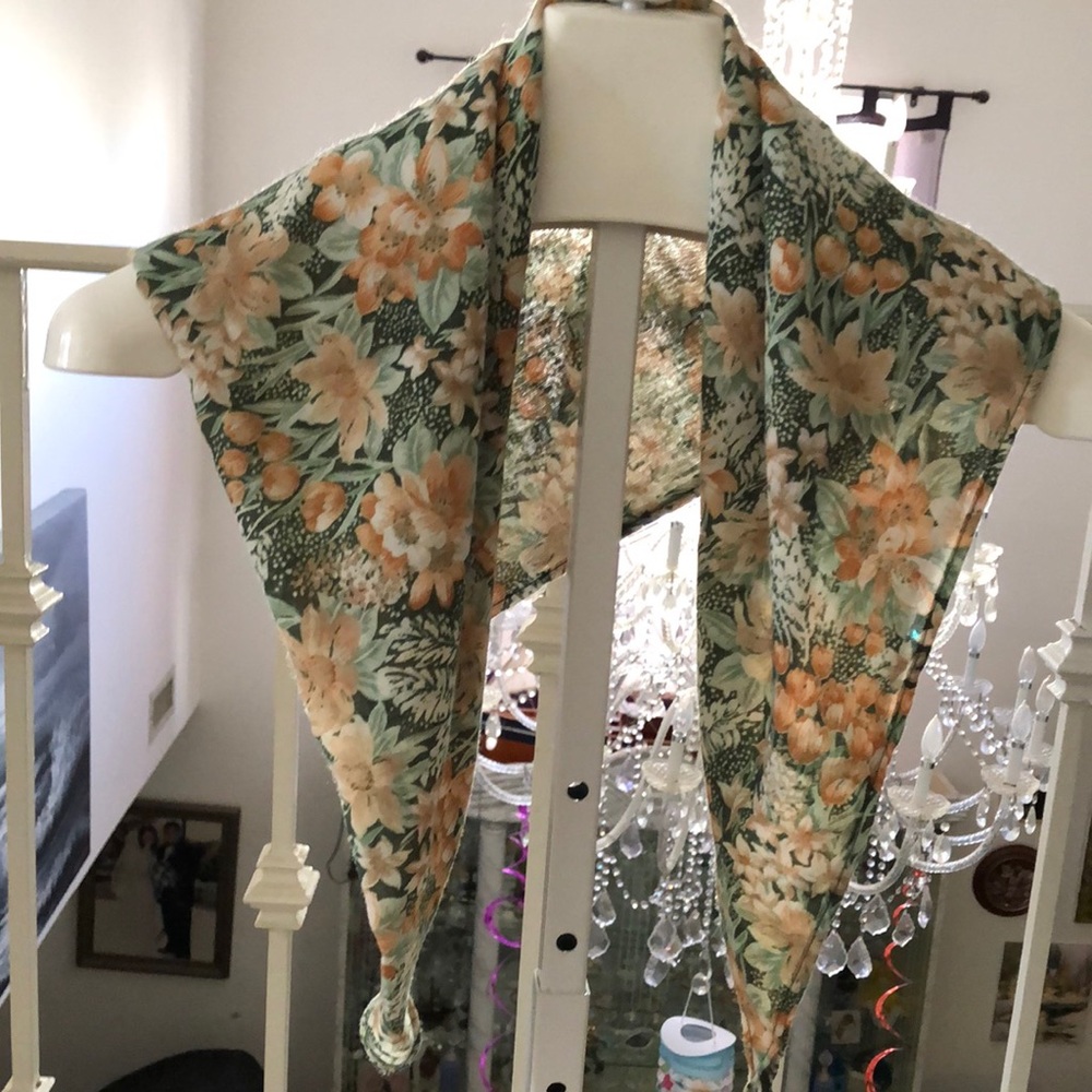 Adorable Vintage Flowered🥳2xHP🥳Scarf/Bandana